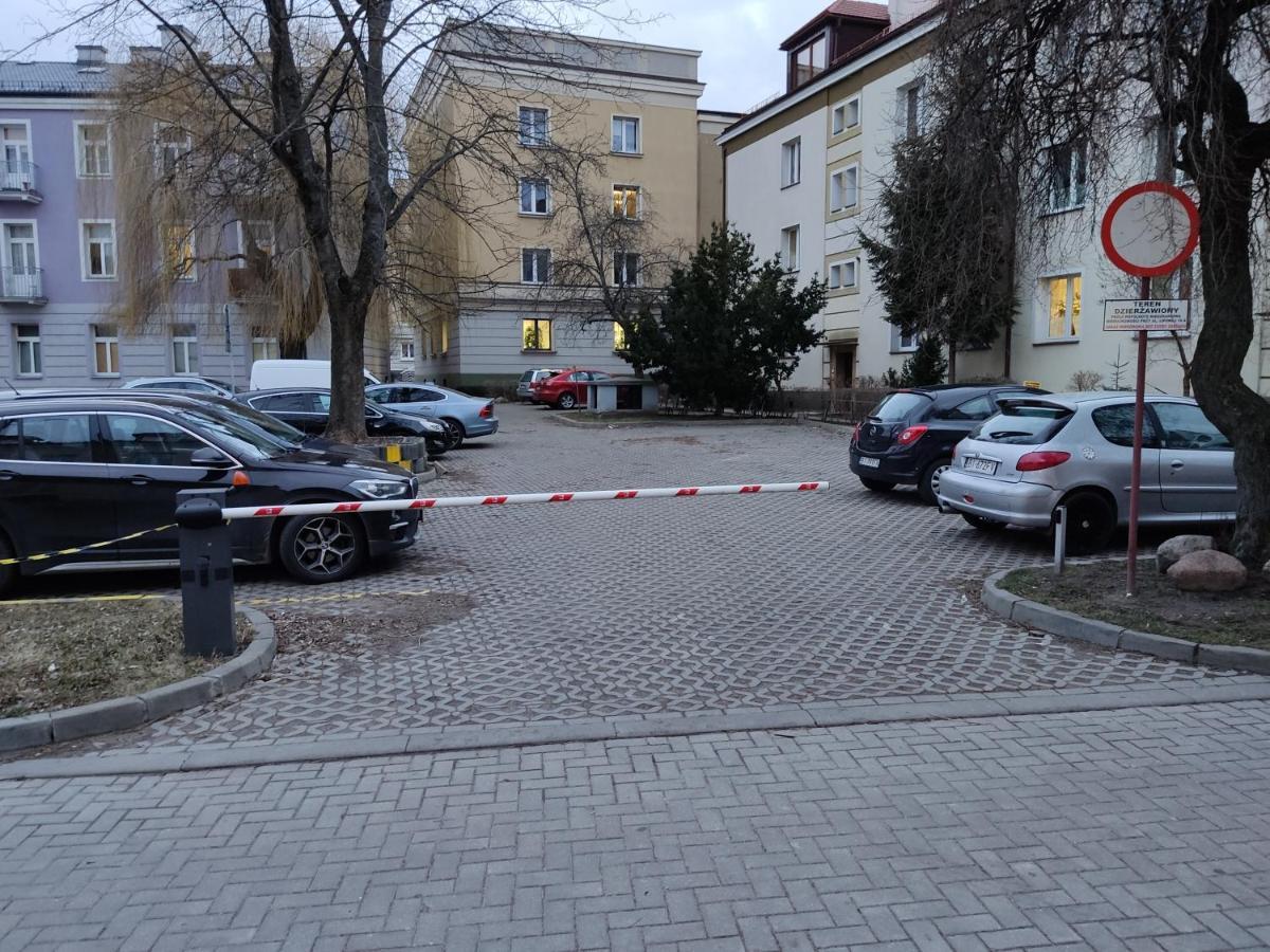 Urban Jungle Apartment In The Heart Of The City Bialystok Bagian luar foto